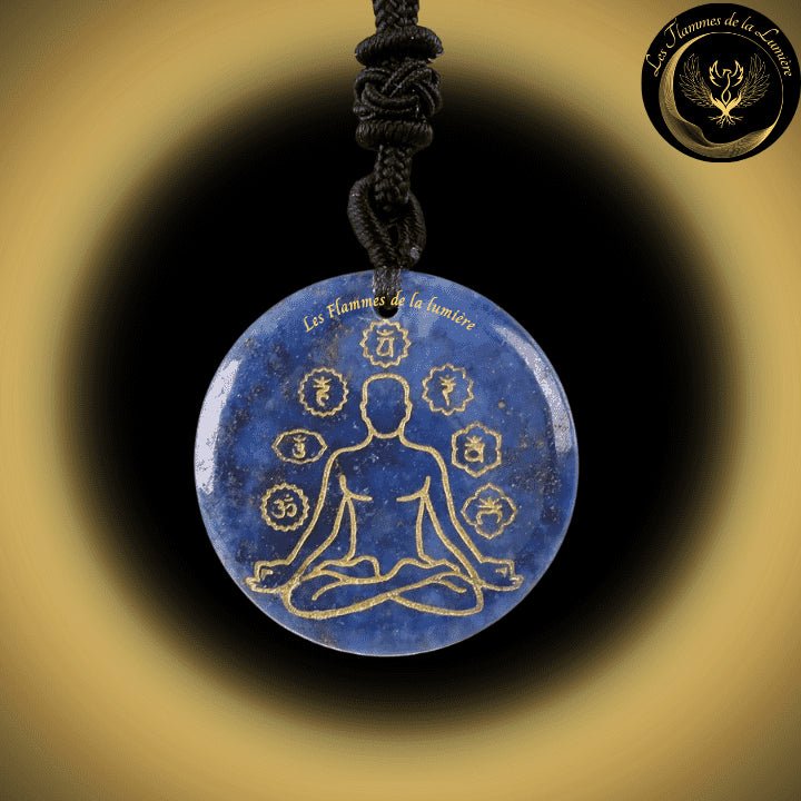 Beau Collier Chakra Yoga en Lapis-Lazuli disponible chez Les Flammes de la LumiĂšre