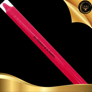 Belle et Grande Bougie Rose Fuschia - Teintée dans la Masse - 22cm -8h- Esoterra disponible chez Les Flammes de la LumiÚre