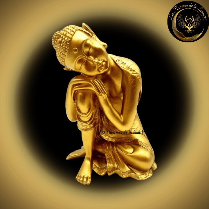 Belle Statue Bouddha penseur doré - 28cm - disponible chez Les Flammes de la Lumière