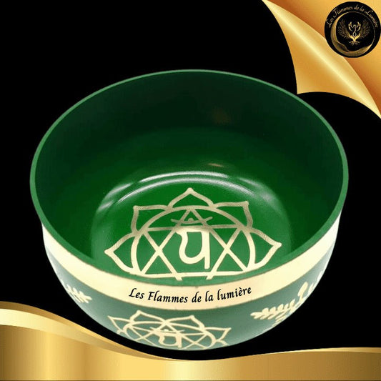 Bol Tibétain Chantant - 12 cm - 650g - Chakra du Coeur disponible chez Les Flammes de la Lumière