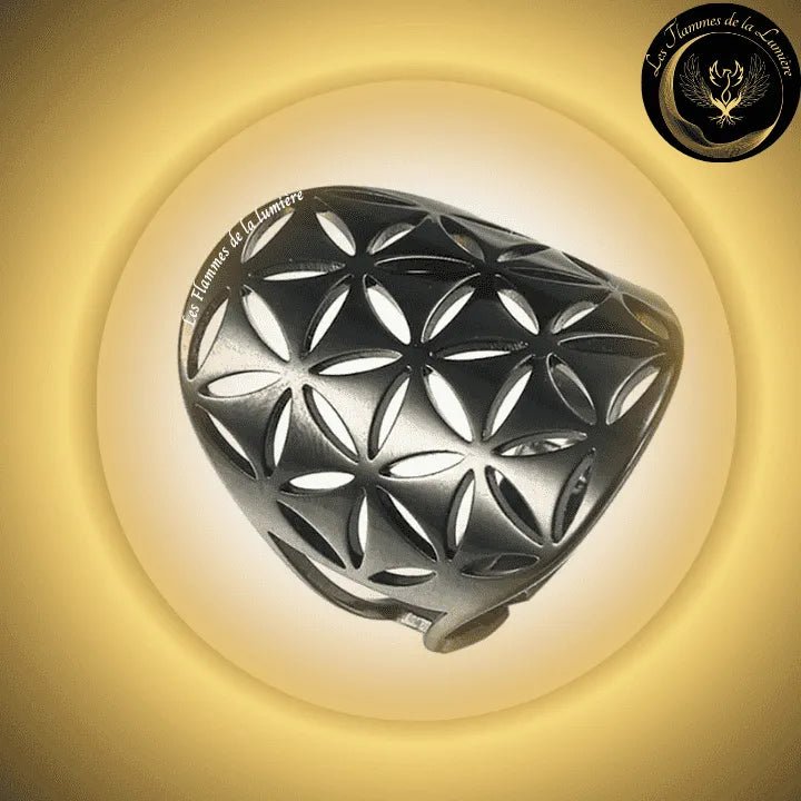 Magnifique Bague ajustable - Fleur de vie - acier inoxydable - géométrie sacrée disponible chez Les Flammes de la LumiÚre