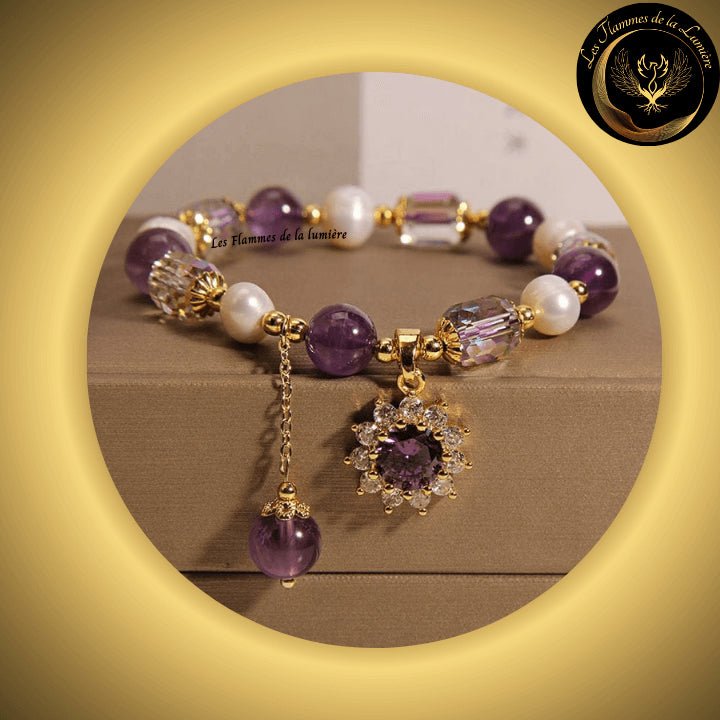 Magnifique bracelet en Améthyste, Cristal, Perles blanches naturelles d'eau douce & zircon chez Les Flammes de la LumiÚre