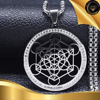 Magnifique collier - Cube de Métatron - acier inoxydable - géométrie sacrée disponible chez Les Flammes de la LumiÚre