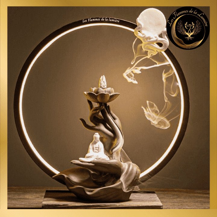 Magnifique Fontaine à encens en céramique avec LED - Bouddha disponible chez Les Flammes de la LumiÚre