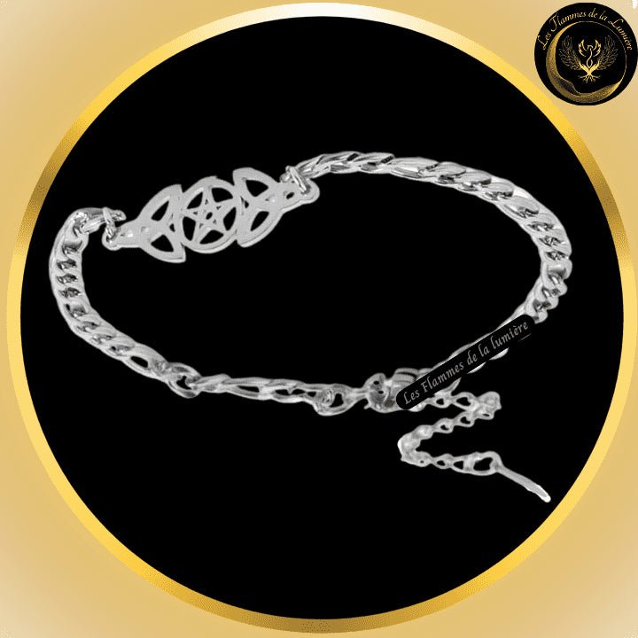 Très joli bracelet en acier inoxydable avec le Triskel couleur Argent disponible chez Les Flammes de la Lumière