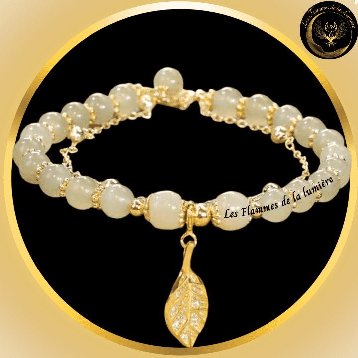 Très joli bracelet en Jade disponible chez Les Flammes de la Lumière