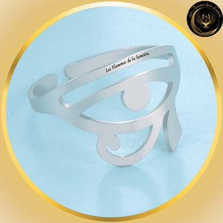 TrĂšs jolie bague ajustable avec l'oeil d'Horus - Acier inoxydable disponible chez Les Flammes de la LumiĂšre