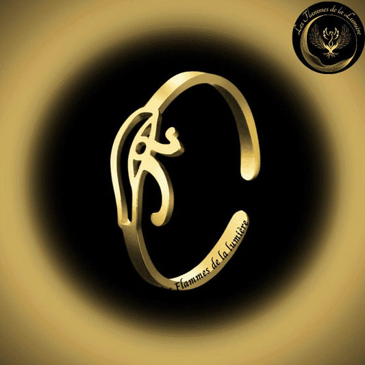 Très jolie bague ajustable avec l'oeil d'Horus - Acier inoxydable disponible chez Les Flammes de la Lumière
