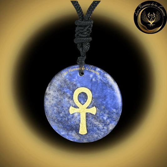Beau collier avec la Géométrie Sacrée Ankh Lapis-Lazuli disponible chez Les Flammes de la Lumière