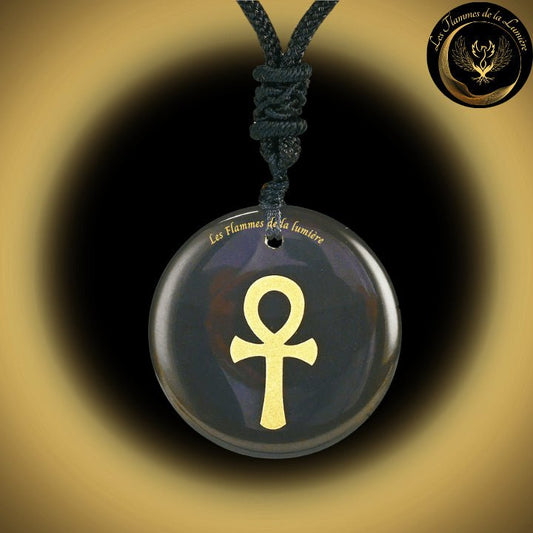 Beau collier en Obsidienne avec la Géométrie Sacrée Ankh disponible chez Les Flammes de la Lumière
