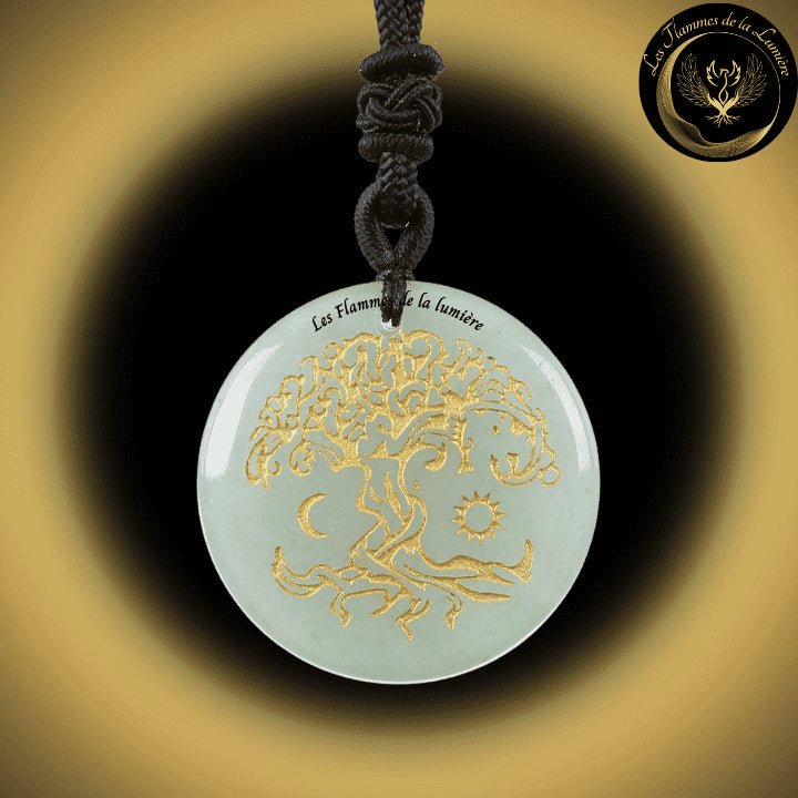Beau Collier en Aventurine Verte avec la Géométrie Sacrée de l'Arbre de Vie disponible chez Les Flammes de la Lumière