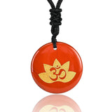 Beau Collier avec la Géométrie Sacrée OM disponible chez Les Flammes de la Lumière