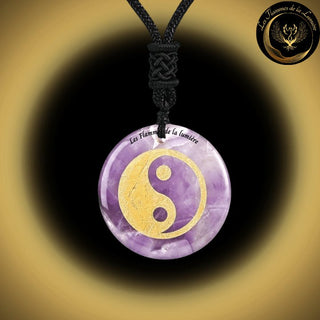 Beau Collier en Améthyste - Géométrie Sacrée Yin Yang disponible chez Les Flammes de la Lumière