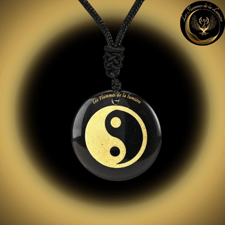 Beau Collier en Obsidienne - Géométrie Sacrée Yin Yang disponible chez Les Flammes de la Lumière