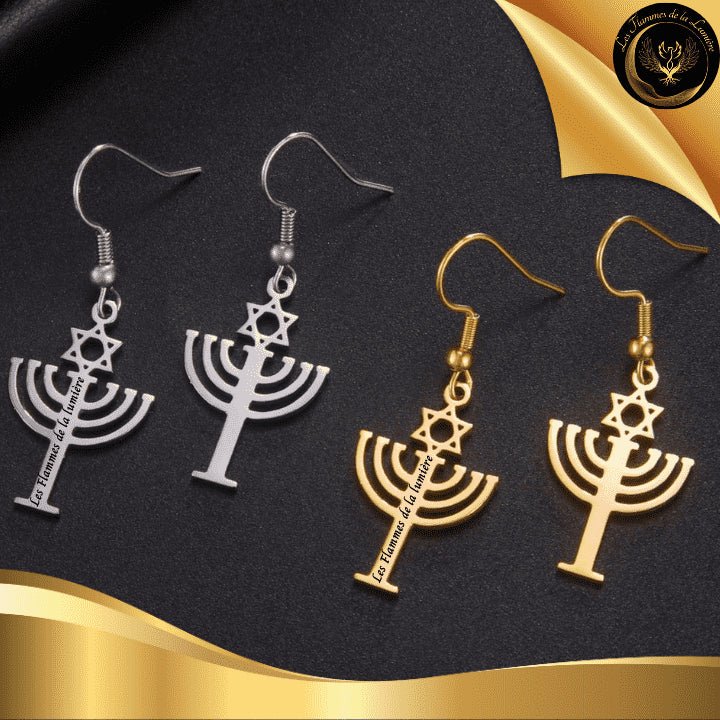 Belles boucles d'oreilles avec Etoile de David & Menorah en acier inoxydable disponible chez Les Flammes de la Lumière