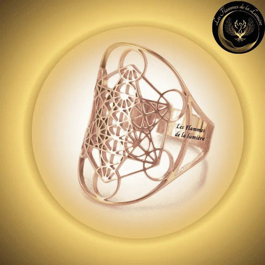 Magnifique Bague rosée - Cube de Métatron - acier inoxydable - géométrie sacrée disponible chez Les Flammes de la Lumière