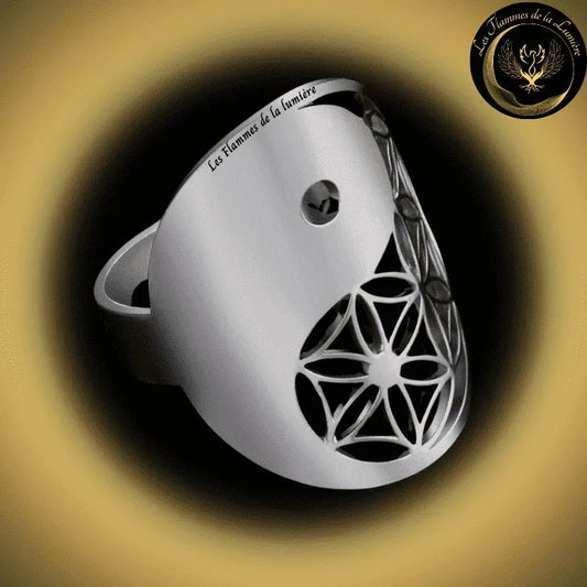 Magnifique Bague - Yin Yang - acier inoxydable - géométrie sacrée disponible chez Les Flammes de la Lumière