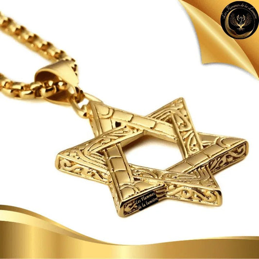 Magnifique collier en acier inoxydable 316L avec l'étoile de David disponible chez Les Flammes de la Lumière