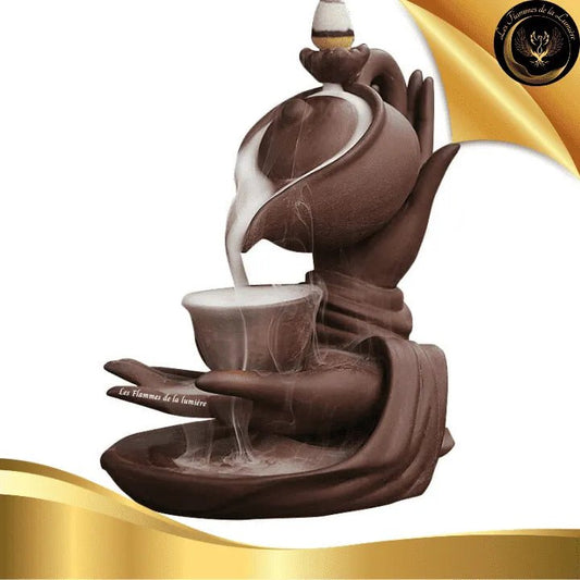 Magnifique Fontaine à encens - mains de Bouddha - théière disponible chez Les Flammes de la Lumière
