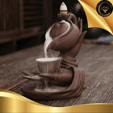 Magnifique Fontaine à encens - mains de Bouddha - théière disponible chez Les Flammes de la Lumière