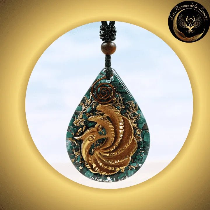 Malachite - Très joli Collier orgone - Phoenix disponible chez Les Flammes de la Lumière