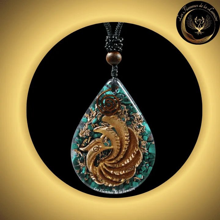 Malachite - Très joli Collier orgone - Phoenix disponible chez Les Flammes de la Lumière