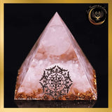 Quartz Rose - Magnifique Pyramide en orgonite - Sri Yantra - 6 ou 8 cm disponible chez Les Flammes de la Lumière