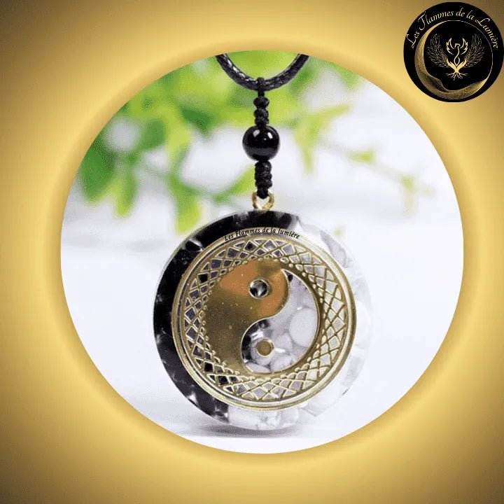 Obsidienne noire & Howlite - Sublime pendentif orgone - Yin Yang disponible chez Les Flammes de la Lumière