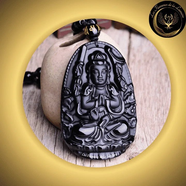 Obsidienne noire sculptée - Sublime collier Bouddha Amitabha - Amulette de Chance & Protection disponible chez Les Flammes de la Lumière