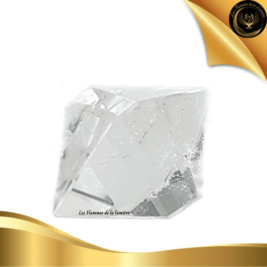 Tétraèdre en Cristal de Roche de Qualité AA - Solide de Platon - Géométrie sacrée disponible chez Les Flammes de la Lumière
