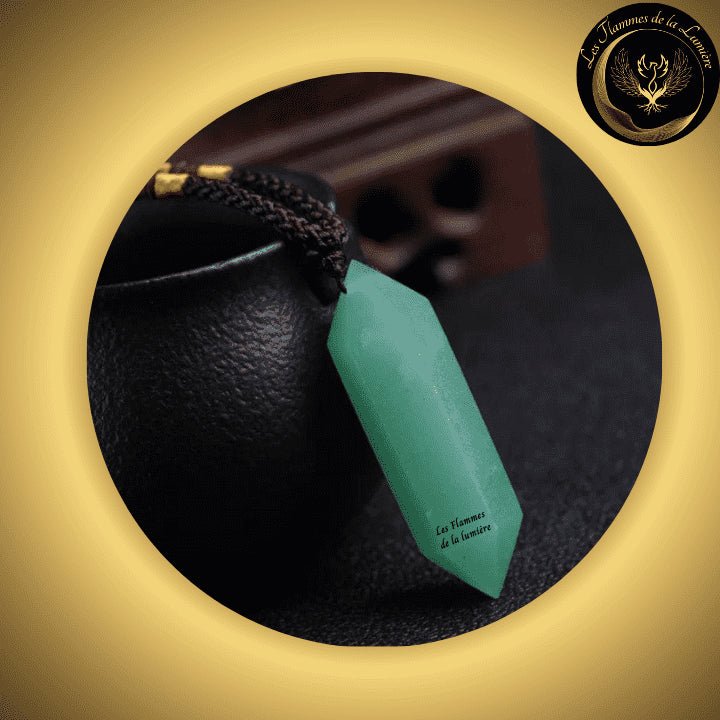 Aventurine - Collier avec pendentif bi-pointe - biterminé - 100% naturelle disponible chez Les Flammes de la Lumière