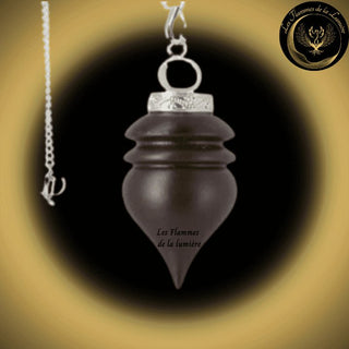 Pendule Celte Vate - Bois de Rose disponible chez Les Flammes de la Lumière