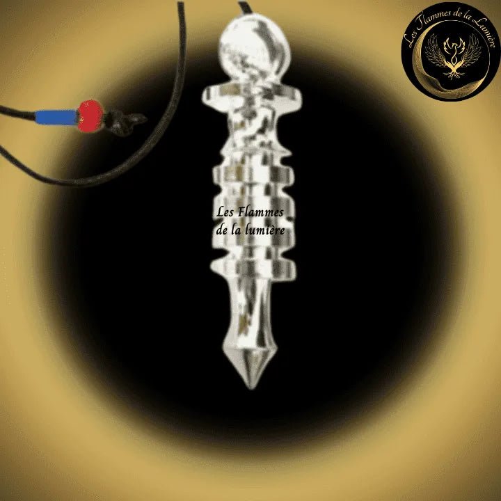 Pendule Isis en Métal argenté - Pendule Egyptien disponible chez Les Flammes de la Lumière