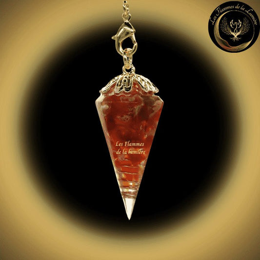 Pendule Orgone cône en Agate rouge - Orgonite disponible chez Les Flammes de la Lumière