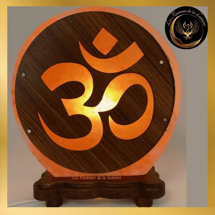 Sublime Lampe de Sel de l'Himalaya OM -5kg - Esoterra disponible chez Les Flammes de la Lumière