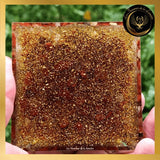 Sublime Pyramide en Orgonite - 7 chakras - Fleur de Vie - 8cm disponible chez Les Flammes de la Lumière