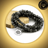 Labradorite - Très beau bracelet Mala - Lotus - 108 perles disponible chez Les Flammes de la Lumière