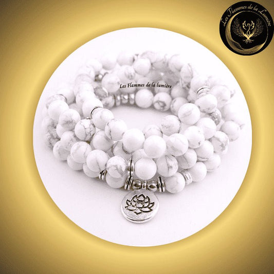 Howlite - Très beau bracelet Mala Tibétain - Lotus / Bouddha / OM - 108 perles - 8 mm chez Les Flammes de la Lumière