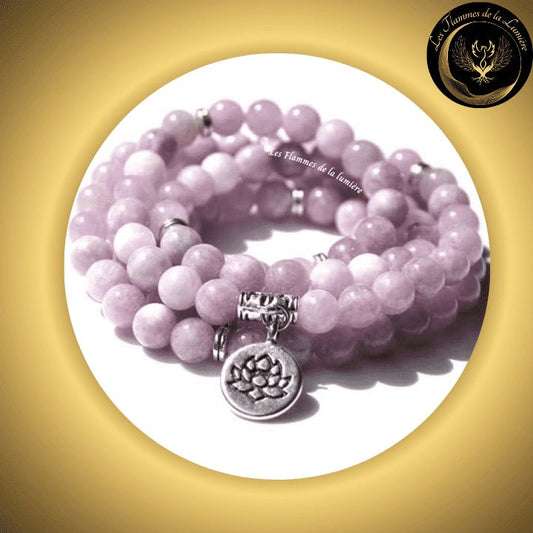 Kunzite - Très beau bracelet Mala Tibétain - Lotus - 108 perles - 8mm disponible chez Les Flammes de la Lumière