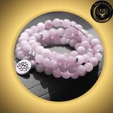 Kunzite - Très beau bracelet Mala Tibétain - Lotus - 108 perles - 8mm disponible chez Les Flammes de la Lumière