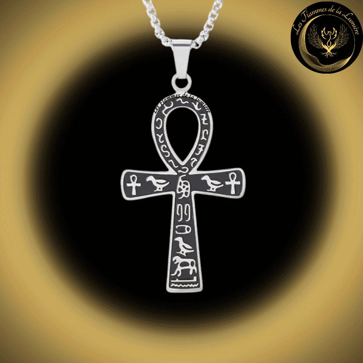 Très beau collier avec Croix Ankh d'Egypte disponible chez Les Flammes de la Lumière