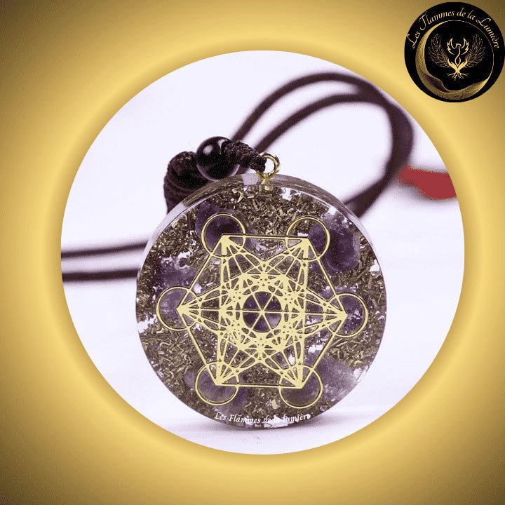 Améthyste - Très beau collier orgone - Cube de Métatron disponible chez Les Flammes de la Lumière