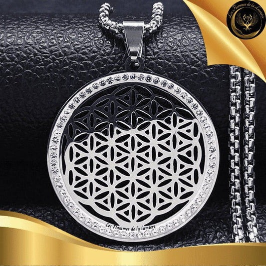 Très beau collier - Fleur de vie - acier inoxydable - géométrie sacrée disponible chez Les Flammes de la Lumière