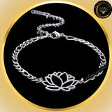 Très joli bracelet en acier inoxydable - Lotus disponible chez Les Flammes de la Lumière