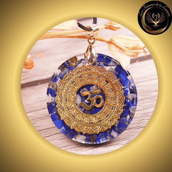 Lapis-Lazuli - Très joli collier orgone - Mandala OM disponible chez Les Flammes de la Lumière