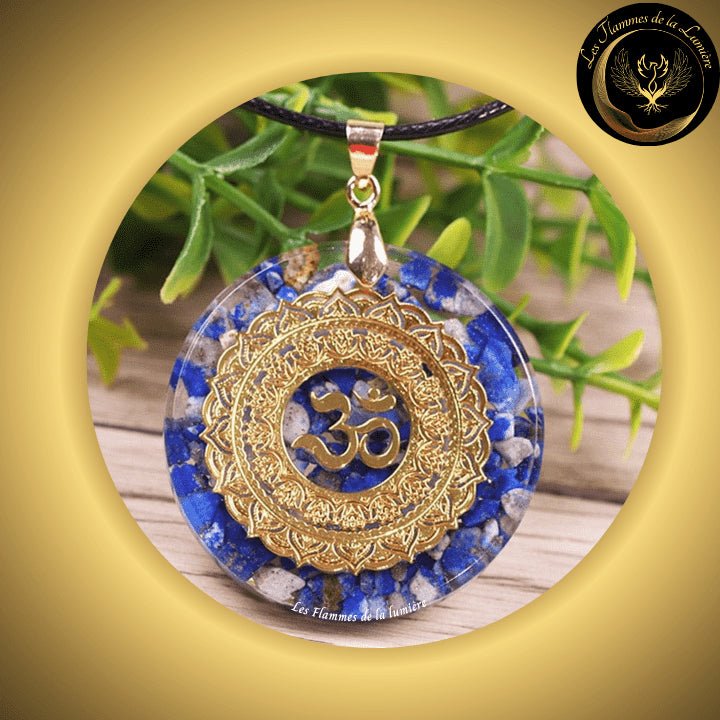 Lapis-Lazuli - Très joli collier orgone - Mandala OM disponible chez Les Flammes de la Lumière