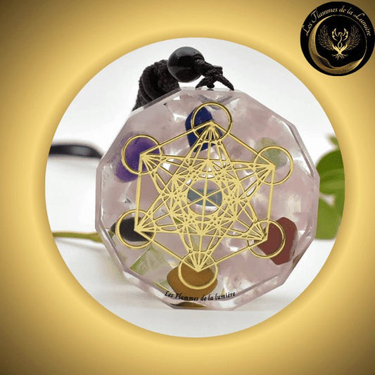 Quartz Rose - Très joli collier Orgone - 7 chakras - Cube de Métatron disponible chez Les Flammes de la Lumière